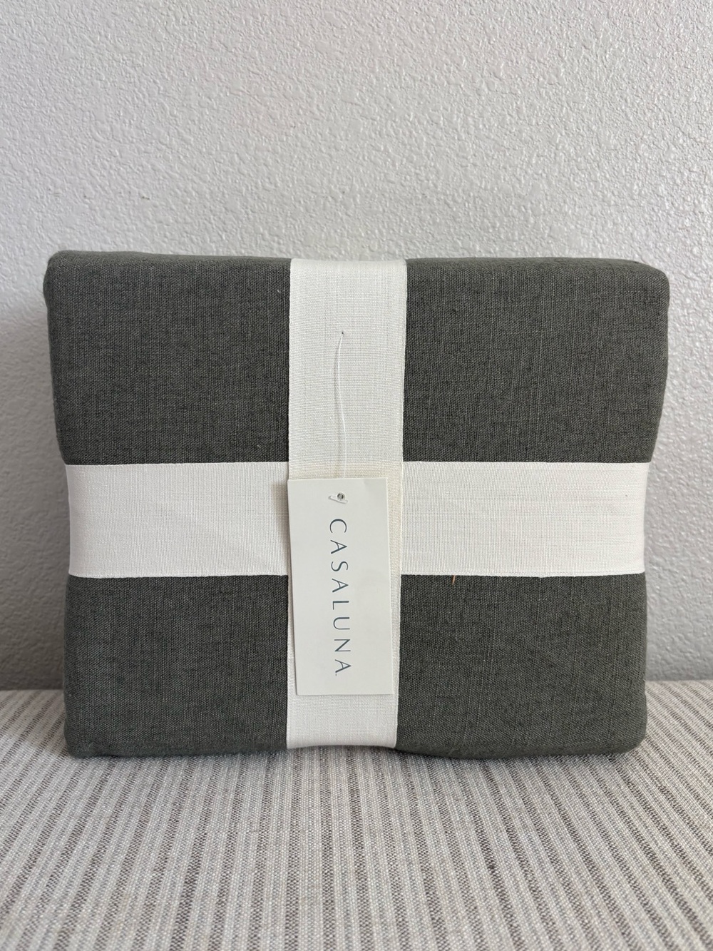 NWT King Heavyweight Linen Blend Duvet Cover and Sham Set Olive Green - Casaluna